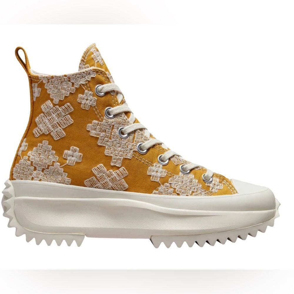 Converse Run Star Hike High Top Sneaker women’s size 9 and Men’s size 7.5